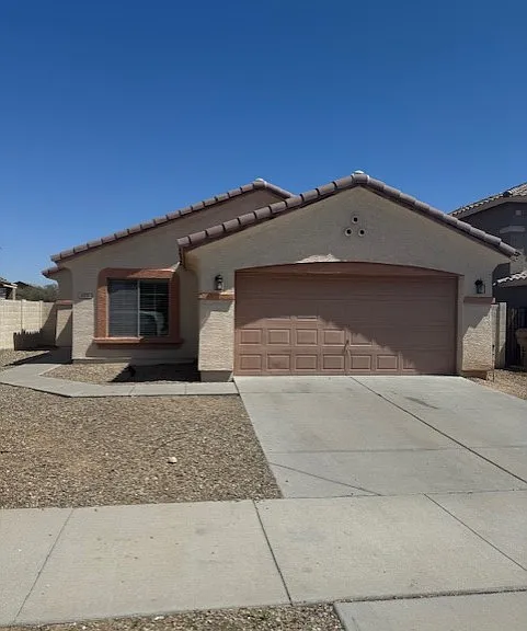 573 S 167th Dr — Photo 1