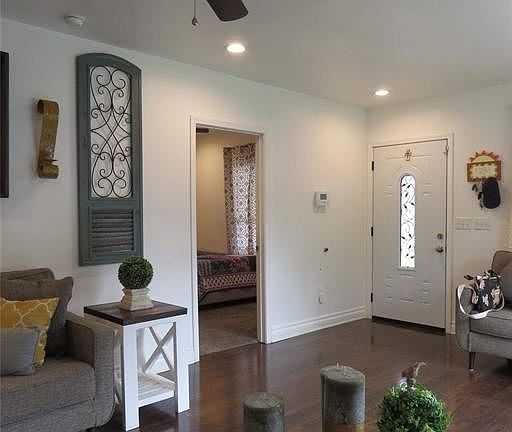3rd image of 1647 N Evanston Pl