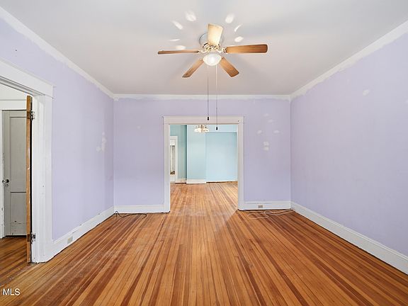 5th image of 1834 6th Avenue