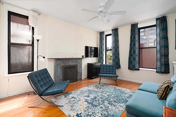Rented by R New York | media 3