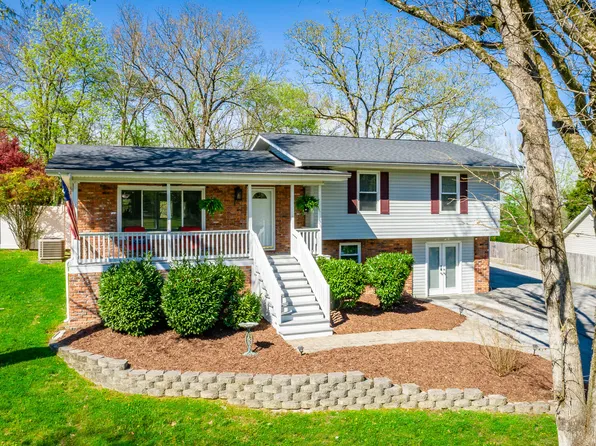 1121 O'Henry Dr, Hixson, TN 37343