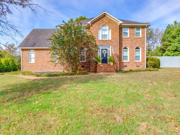 202 Ouida Ln, Columbia, TN 38401