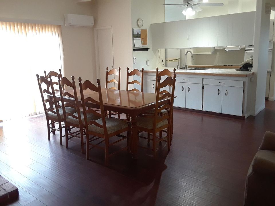 1st image of 3565 Dorchester Dr