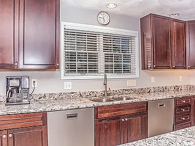 390 Tiona Rd — Photo 13