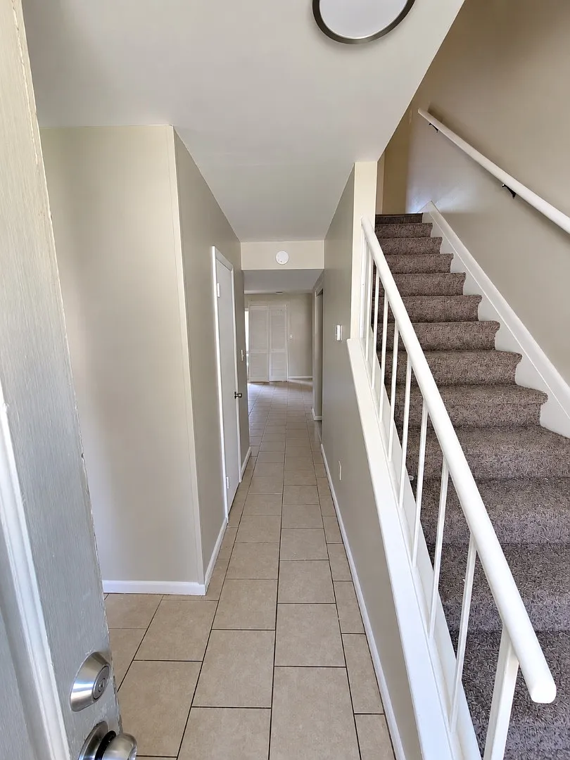12 Willa Drive - A — Photo 2