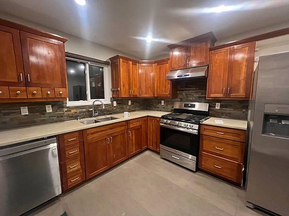 4th image of 11283 Harrison St
