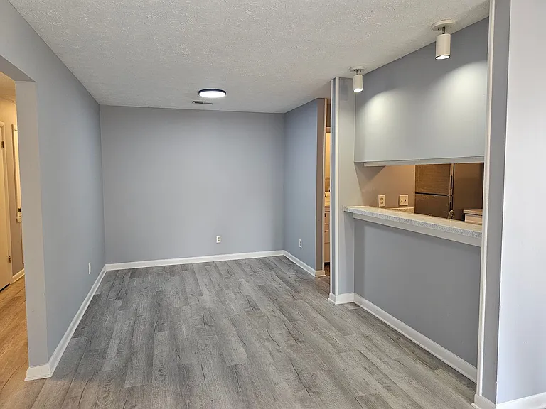 672 Bartons Landing Pl #1 — Photo 3