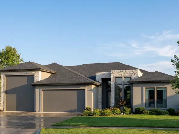 Owyhee RV Hip Plan, Kingswood Estates