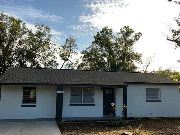 1708 W Followthru Dr, Tampa, FL 33612