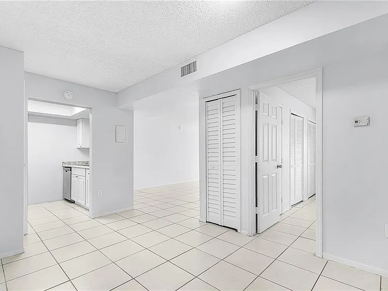3704 Broadway #110 — Photo 1