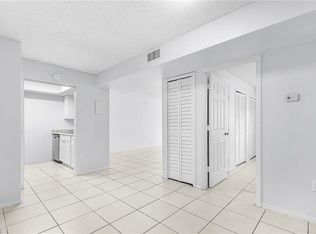 3704 Broadway APT 110, Fort Myers, FL 33901