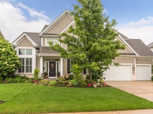 803 Farm Dr, West Chicago, IL 60185