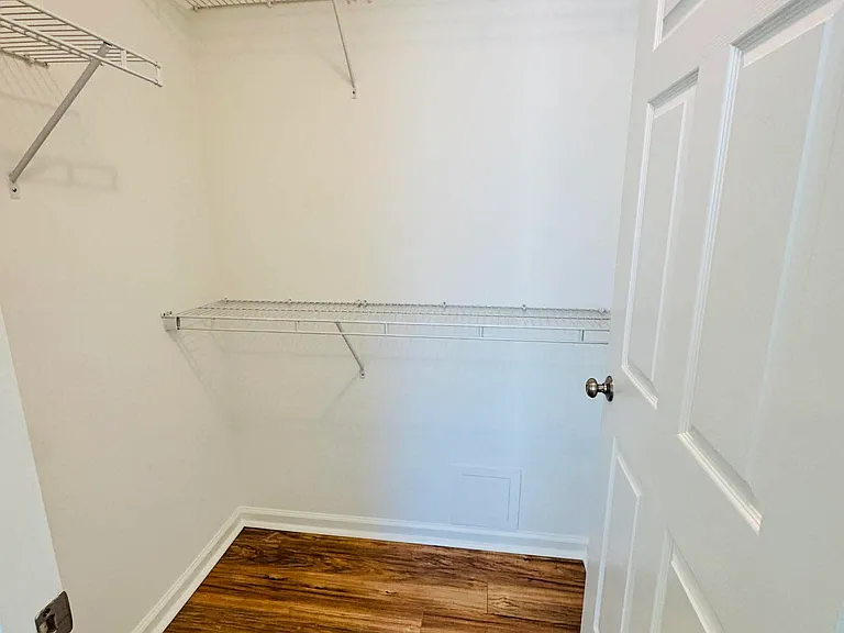 340 N Donahue Dr #A103 — Photo 16