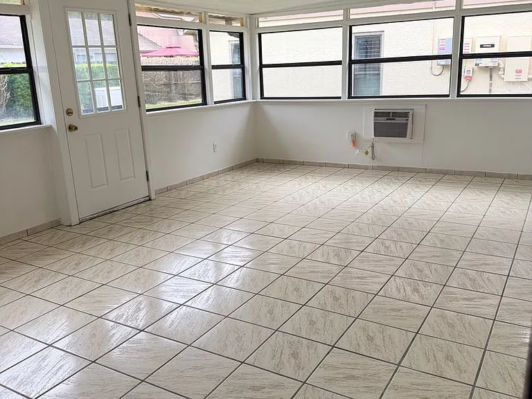 10114 Clairmel Ct — Photo 6