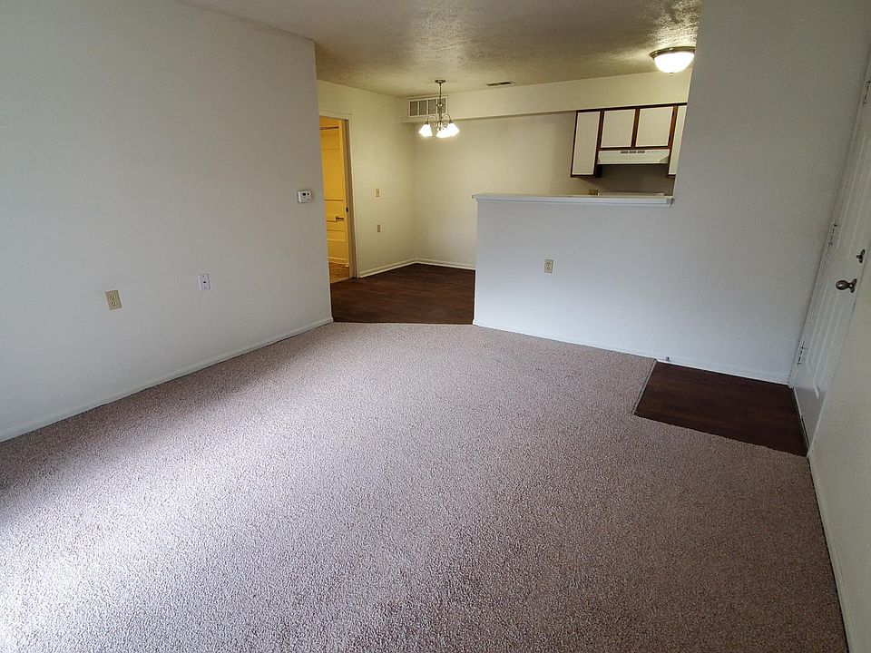 1st image of 6040 Applegrove Ln