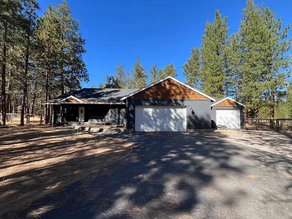 14474 Crossroads Loop