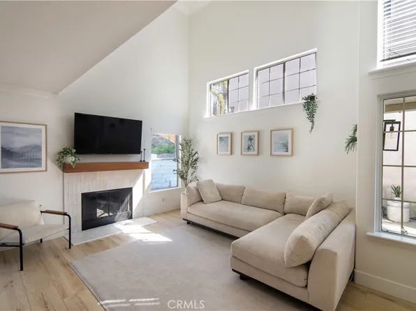 2405 Maravilla Way, Oceanside, CA 92056