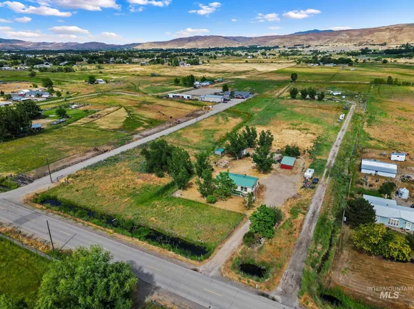 3680 Mill Rd, Emmett, ID 83617
