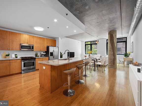 5th image of 1352 South St Unit 203