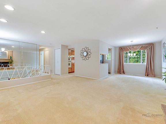 5th image of 606 Russett Ct