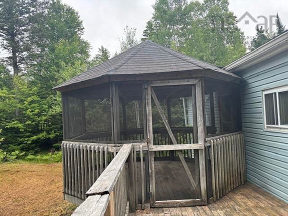 3rd image of 53 Moore Rd