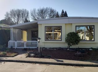 2252 Table Rock Rd SPC 143, Medford, OR 97501