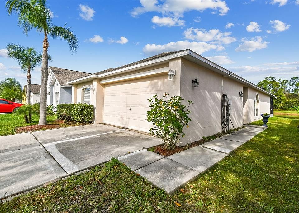 1st image of 30531 Birdhouse Dr