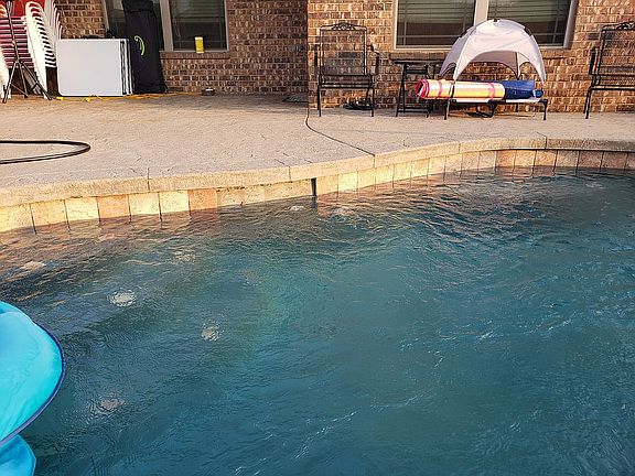4th image of 3302 SW Silverleaf Ave