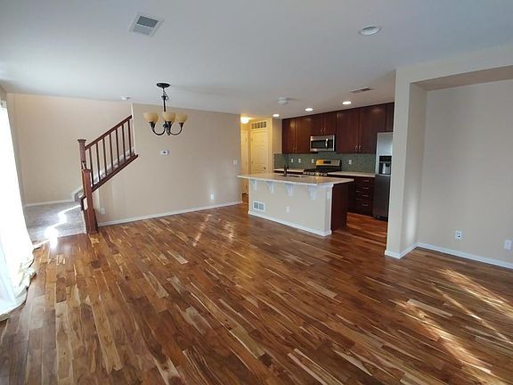 2nd image of 3492 N Valentia St