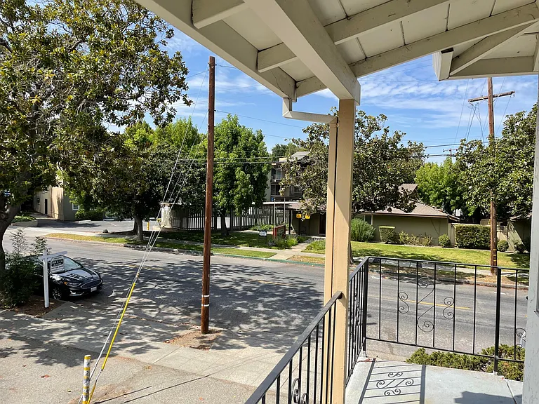422 S Bernardo Ave — Photo 1