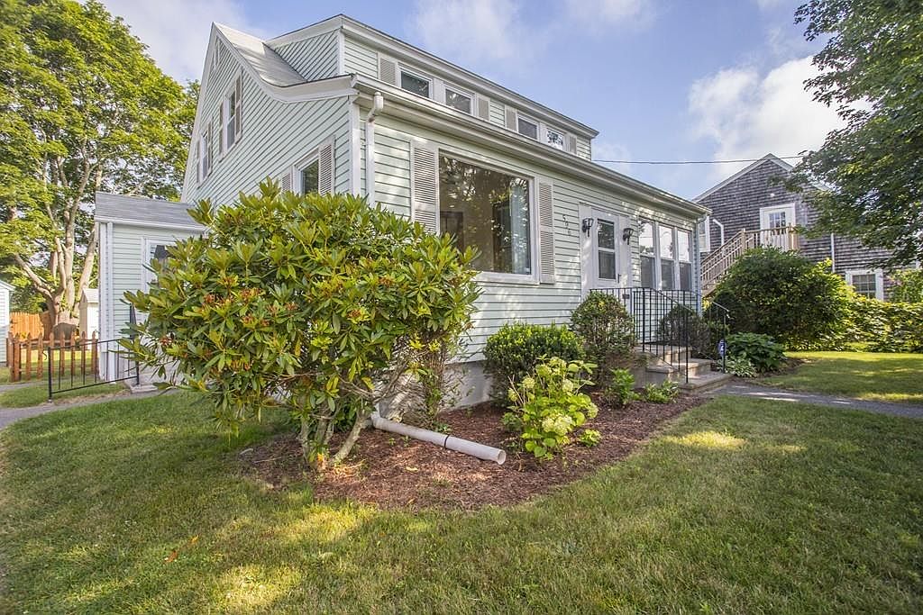 596 Teaticket Hwy, East Falmouth, MA 02536 Zillow
