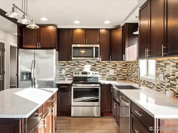 4302 Cheyenne Dr, Laramie, WY 82072