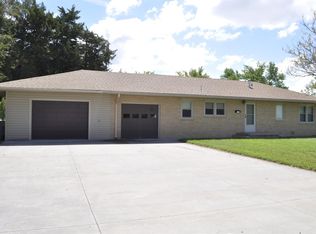 625 N Bismark Ave, Ellinwood, KS 67526