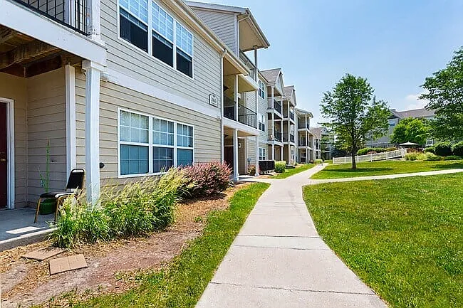 Welcome home to Waterbrook Apartments in Lincoln, Nebraska. Professionally operated by Highlands Vista Group.