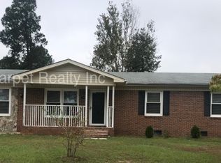 904 Bucknell Rd, Fayetteville, NC 28311