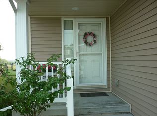 5933 NW 50th St, Johnston, IA 50131
