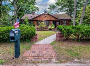 115 McGaw Ave, Lake Grove, NY 11755