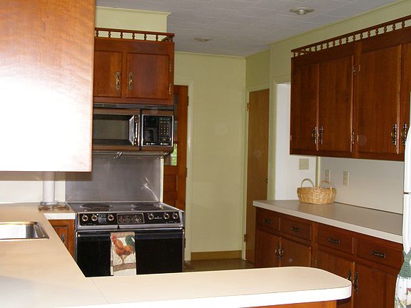 ample counter space