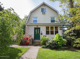 20938 33rd Ave, Bayside, NY 11361