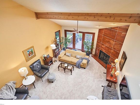 5th image of 3935 Burgundy Bay Blvd W