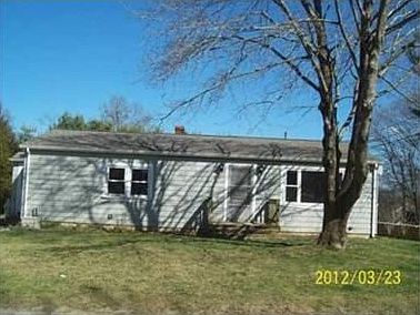 2nd image of 100 Campion Ave