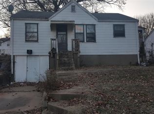 7100 Manette Dr, Saint Louis, MO