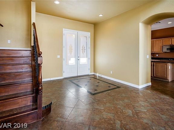5th image of 9825 Cliff Park St