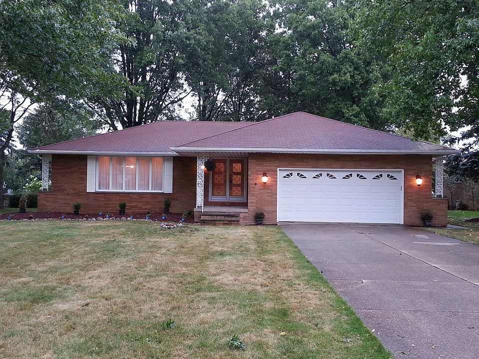1st image of 633 Lander Dr