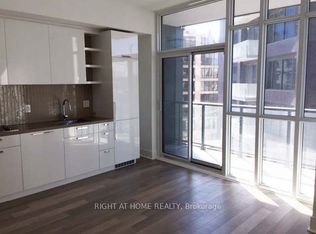 32 Davenport Rd #701, Toronto, ON M5R 0B5
