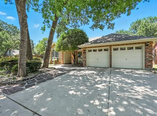 3201 Oleander Ct, Bedford, TX 76021