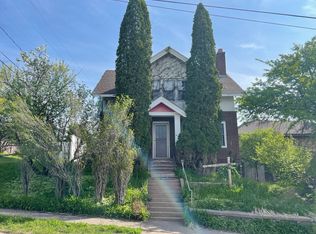 414 N 19th Ave E, Duluth, MN 55812