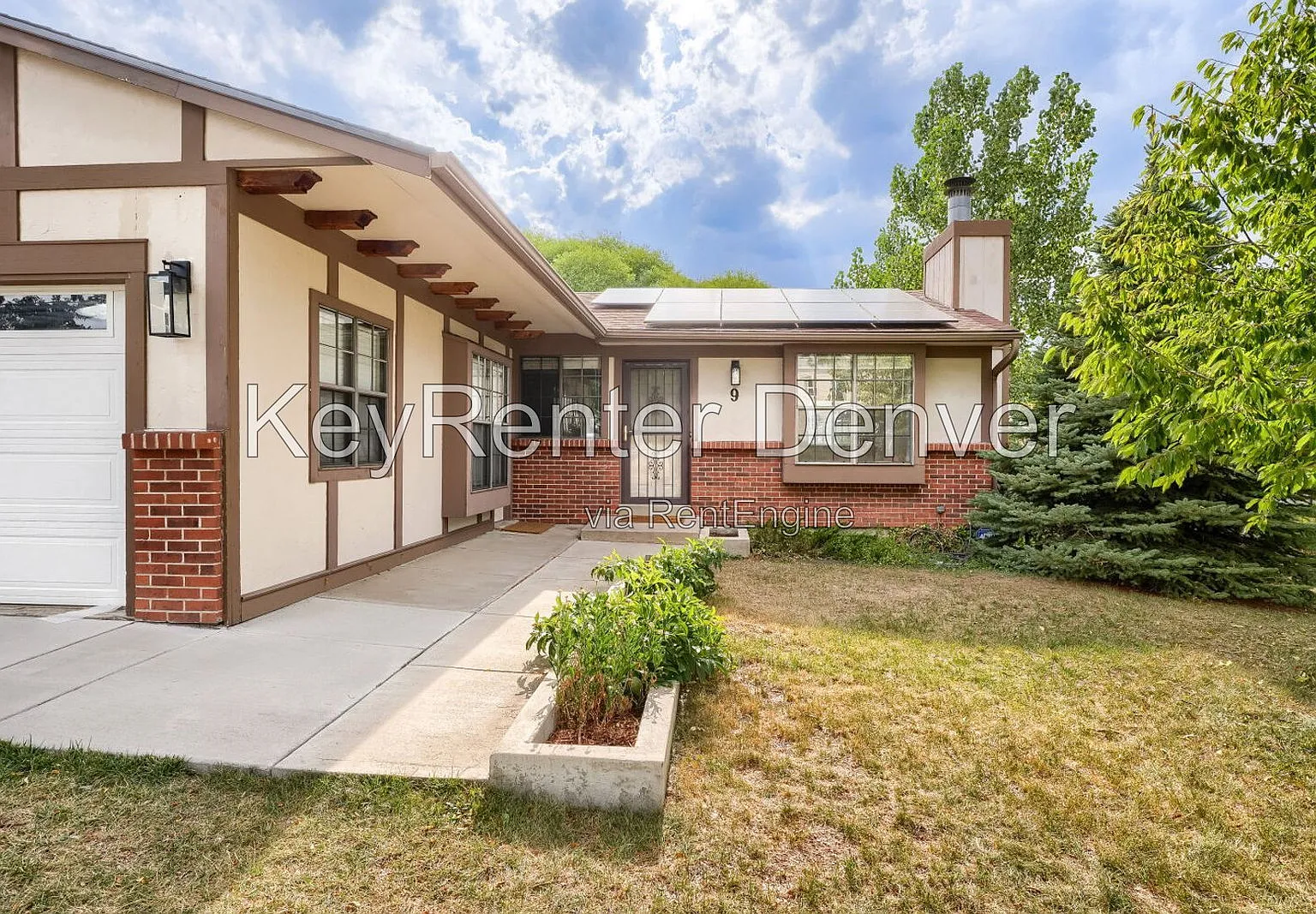 3 bed, 2.0 bath, 1654 sqft, $2,600 — Photo 1