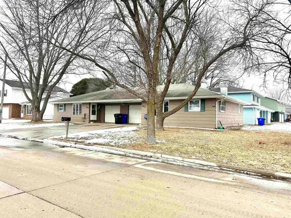 3610 E Edgemere Dr, Appleton, WI 54915