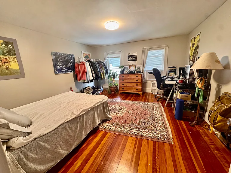 36 Simpson Ave #2 — Photo 9